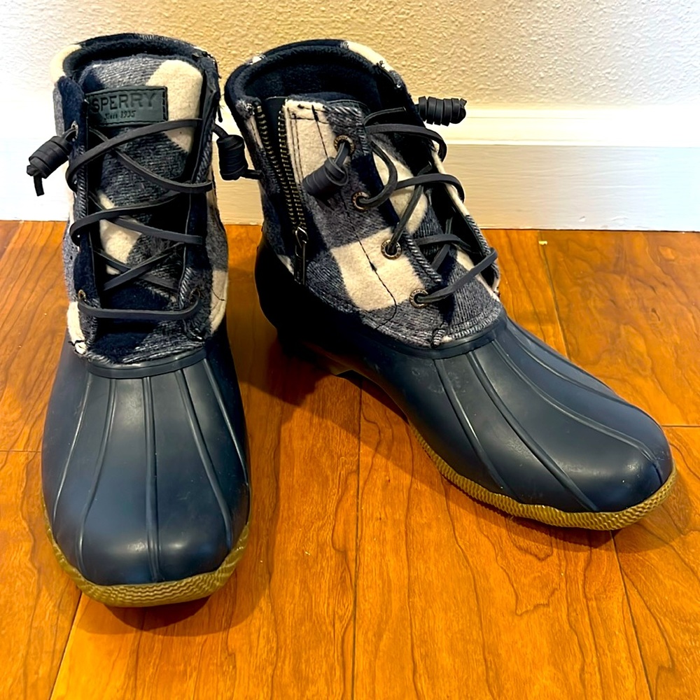 Sperry saltwater boots